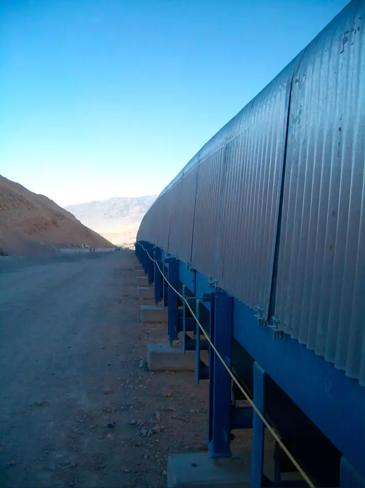 side protections opencast belt conveyor cover Mina Radomiro Tomic Chile